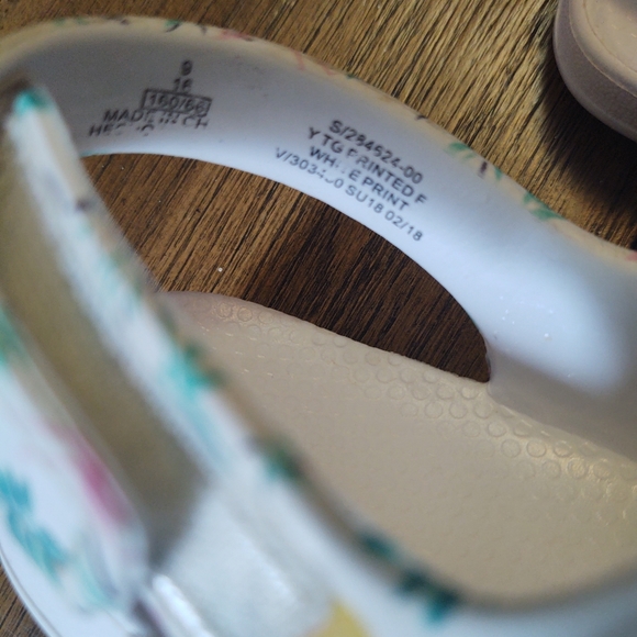 Comfy Toddler sandals - Picture 2 of 2